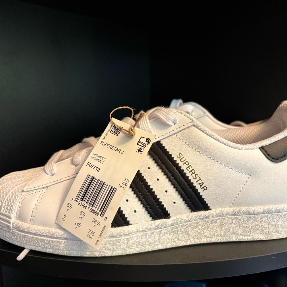 Adidas White & Black Iconic Superstar she’ll toes (kid sized or size 8 women’s)